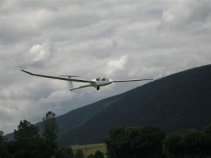 GGVVM - DG1001s en approche à Montricher