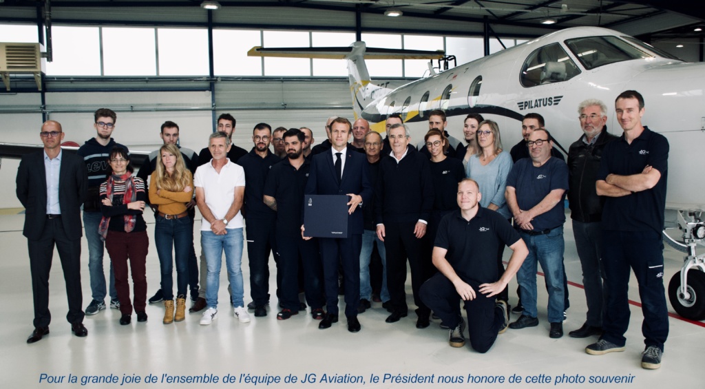 Pour la grande joie de l'ensemble de l'équipe de JG Aviation, le Président nous honore de cette photo souvenir